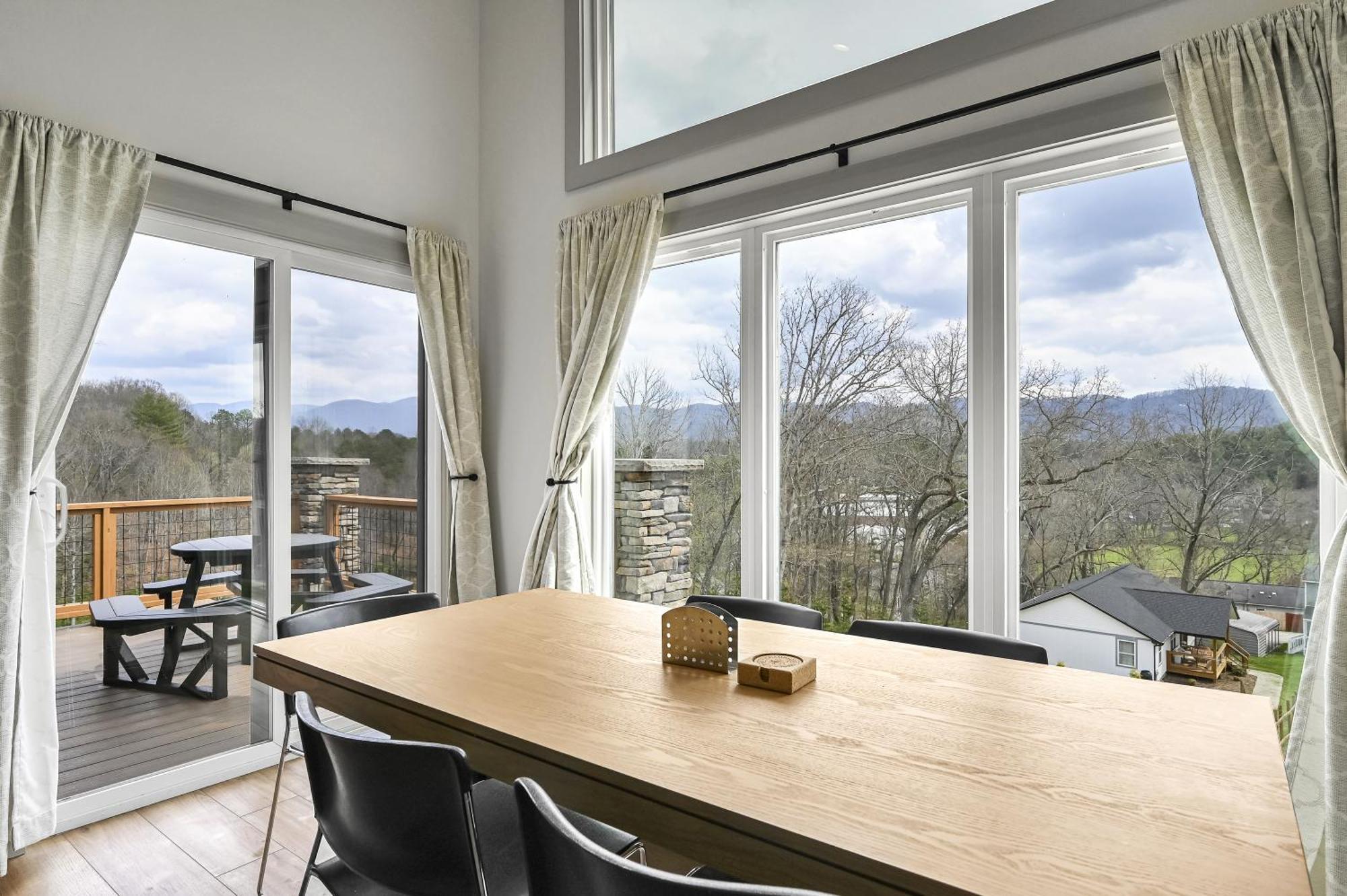 Mon Tresor, Modern Mountain Views With Deck Villa Weaverville Exterior photo